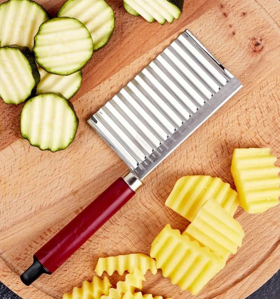 Нож для фигурной нарезки овощей