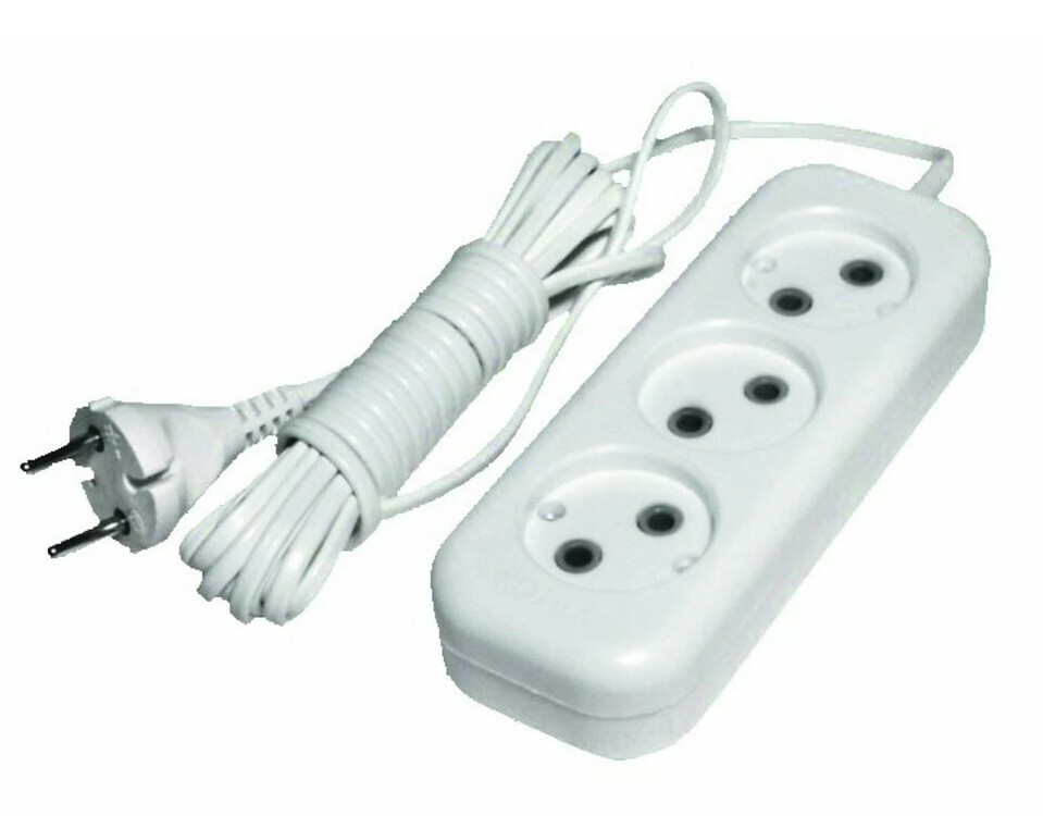 Удлинитель сетевой 6А/1.5м Арт-3127 Удлинитель сетевой 6А/1.5м Арт-3127