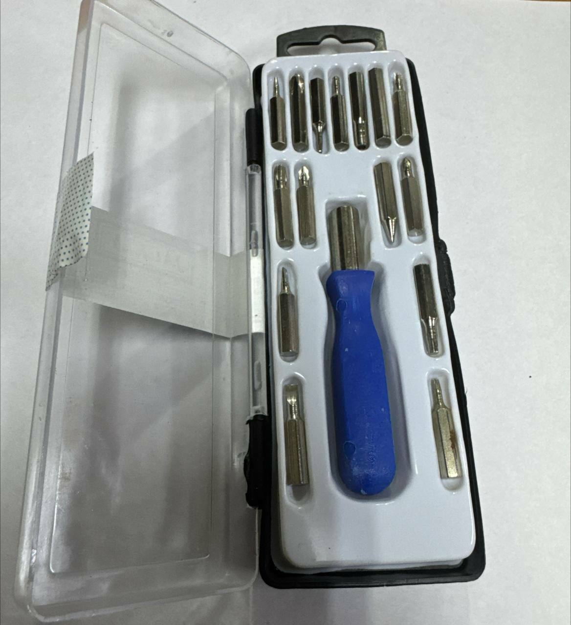 Отвёртки 15 насадок в коробке